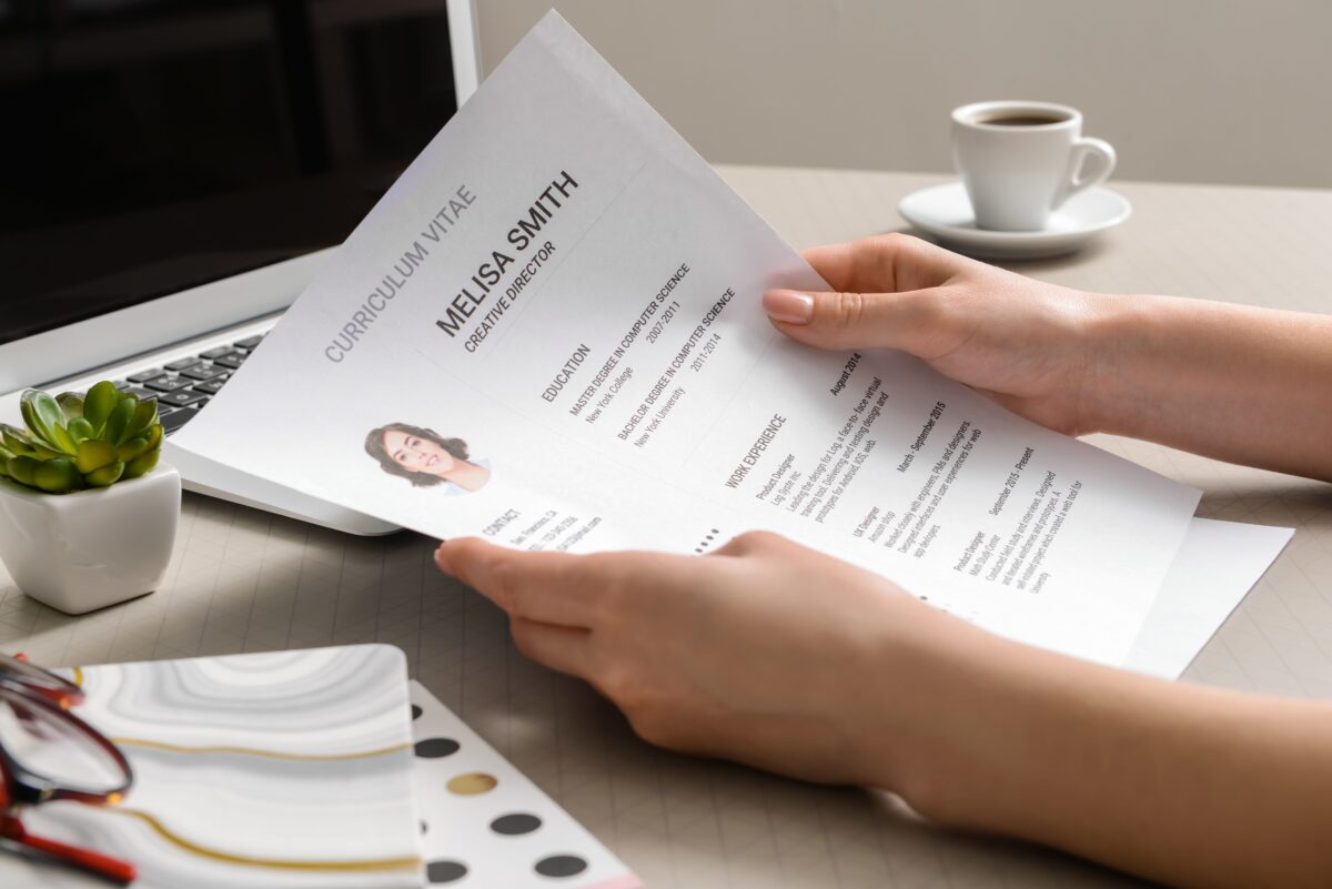 Comment faire pour créer son CV en ligne 